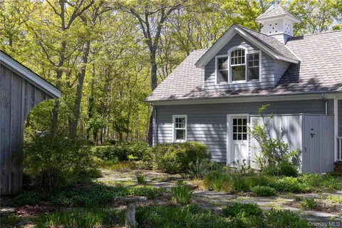 $10,250,000 | 5055 New Suffolk Road, New Suffolk, NY 11956