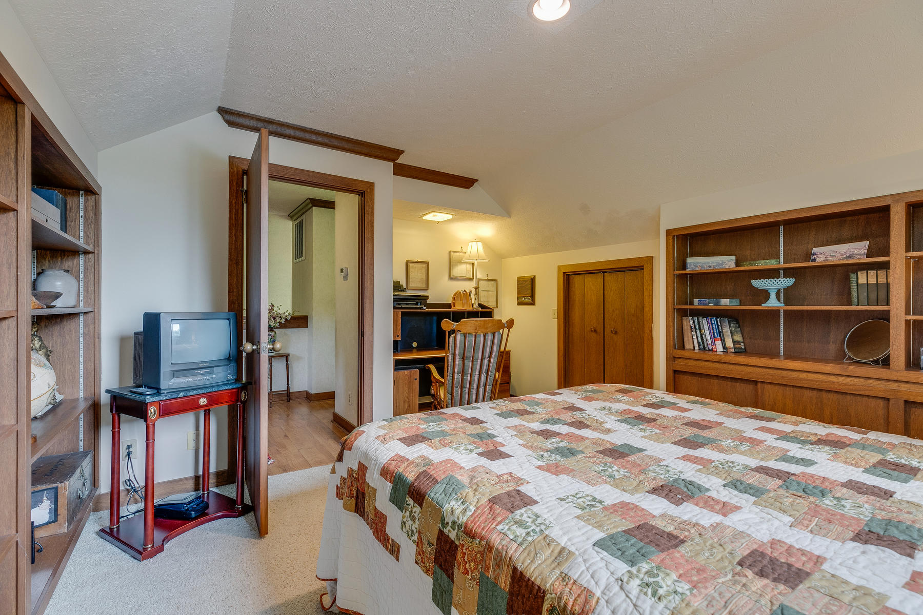 151 Columbine Road Kingsport, TN 37660 - Photo 40 of 52 040
