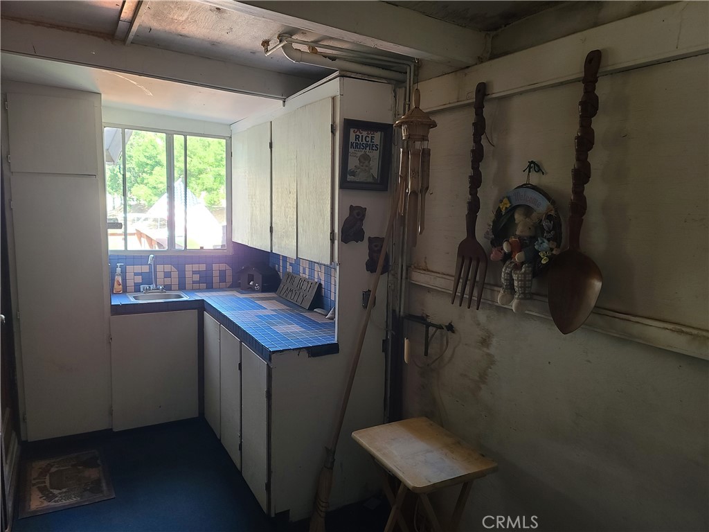 4500 Gage Irving Road, Unit E9 Paso Robles, CA 93446 - Photo 14 of 18 Popout addition