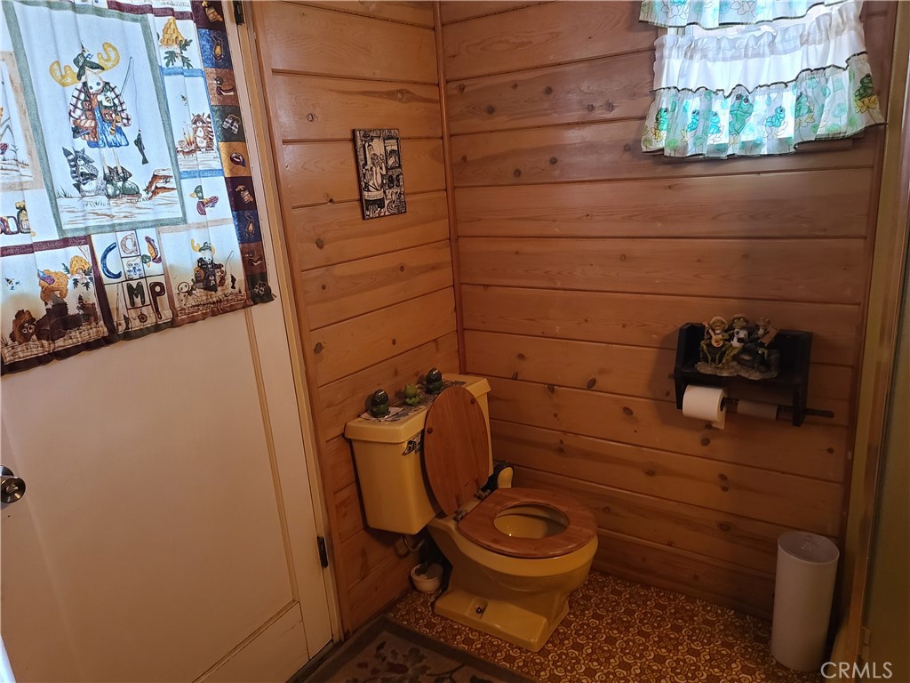 4500 Gage Irving Road, Unit E9 Paso Robles, CA 93446 - Photo 17 of 18 Bathroom