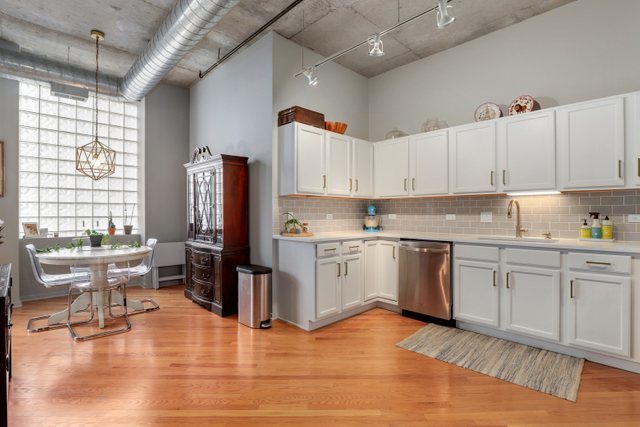 1000 West Adams Street, Unit 617 Chicago, IL 60607 - Photo 10 of 34