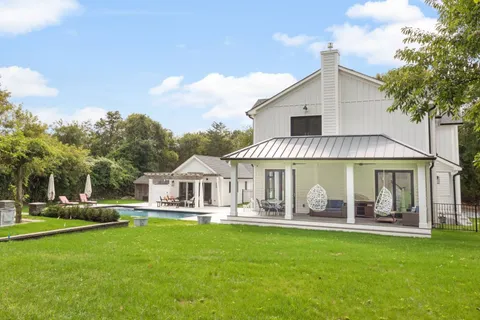 264 South Magee Street, Southampton, NY 11968