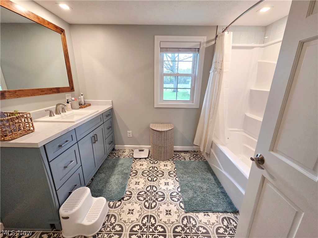5869 Oberlin Road Amherst, OH 44001 - Photo 35 of 49