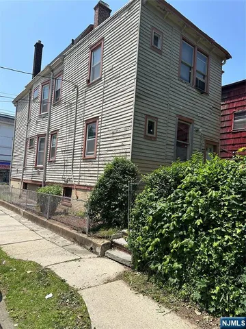 $500,000 | 156 19th Avenue, Irvington, NJ 07111