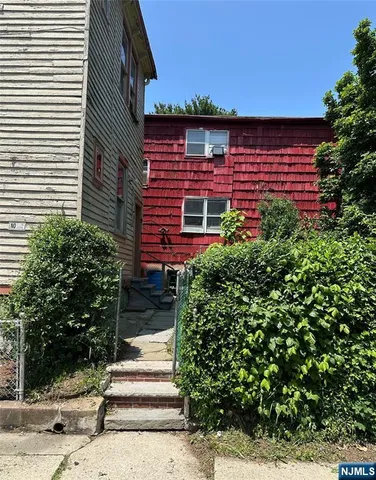 $500,000 | 156 19th Avenue, Irvington, NJ 07111