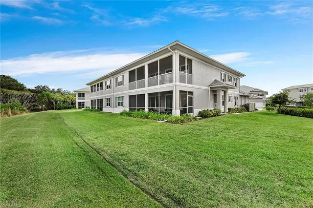 $7,500 | 172 Indies Drive East, Unit 101, Naples, FL 34114