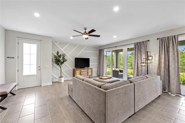 $7,500 | 172 Indies Drive East, Unit 101, Naples, FL 34114