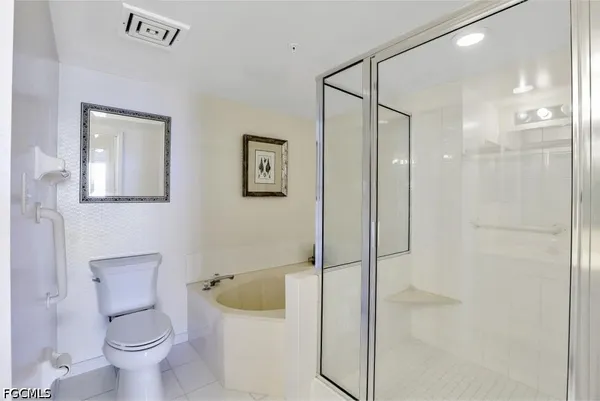 $9,000 | 1020 South Collier Boulevard, Unit 507, Marco Island, FL 34145