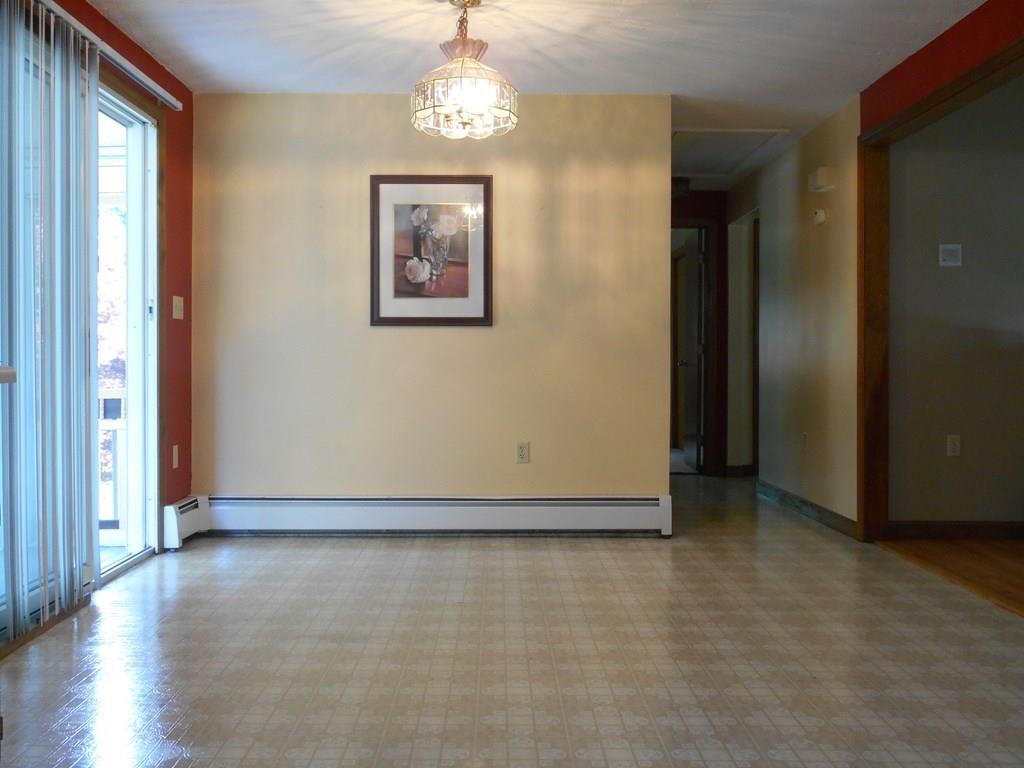 72 Darnell Road Worcester, MA 01606 - Photo 4 of 32 Gallery Image 4