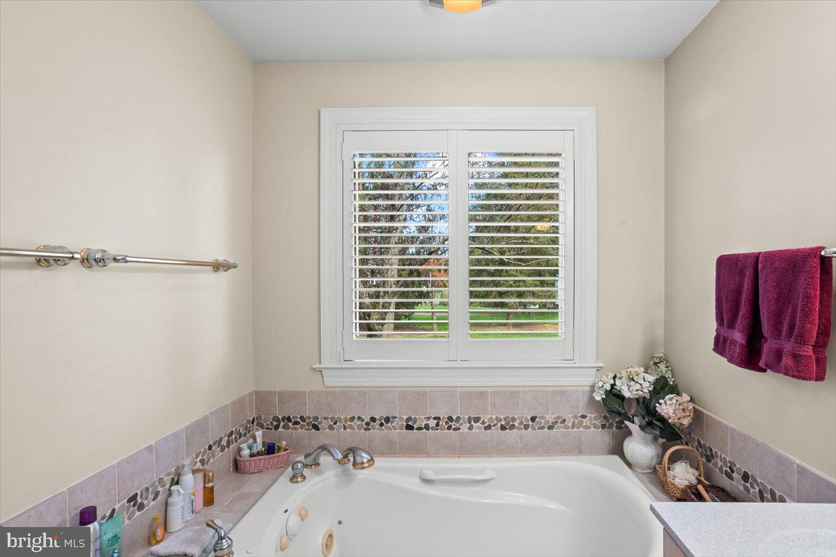 315 Rocherty Road Lebanon, PA 17042 - Photo 23 of 55 a bathroom with a bathtub and a sink