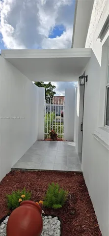 front view of house with a yard