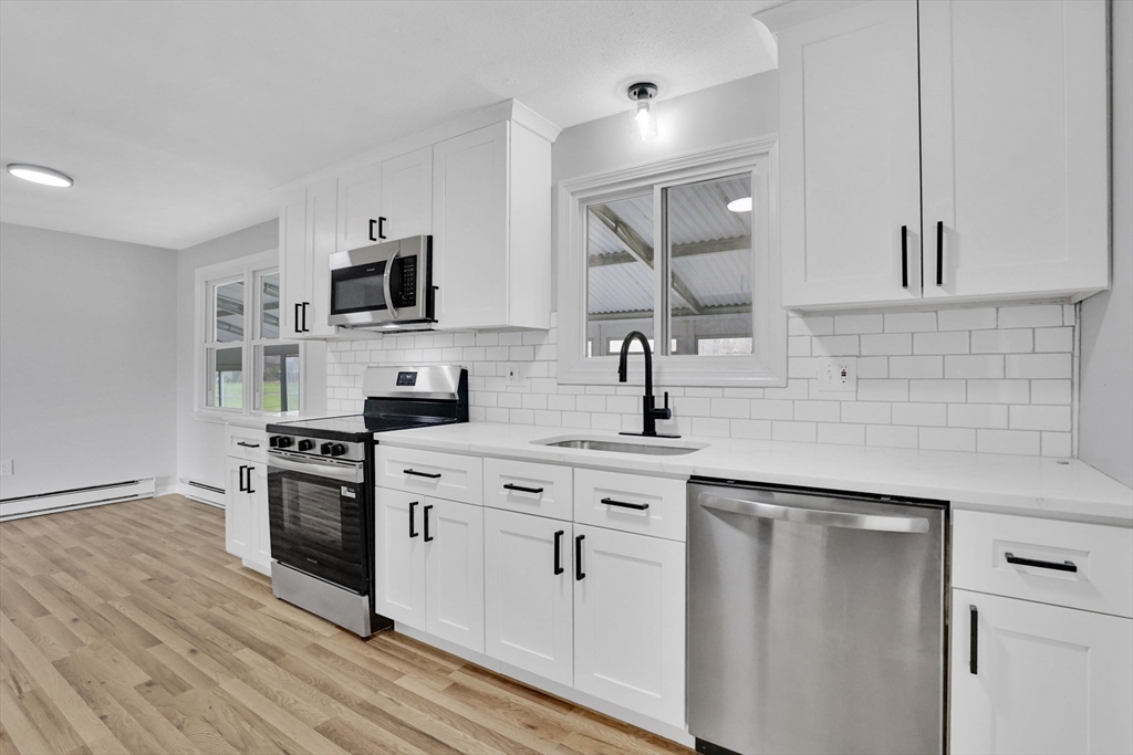 258 Rock Valley Road Holyoke, MA 01040 - Photo 18 of 42