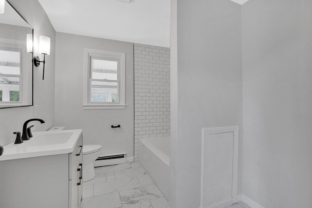 258 Rock Valley Road Holyoke, MA 01040 - Photo 22 of 42