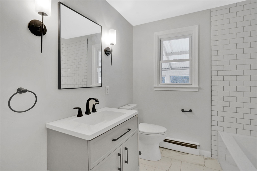 258 Rock Valley Road Holyoke, MA 01040 - Photo 23 of 42