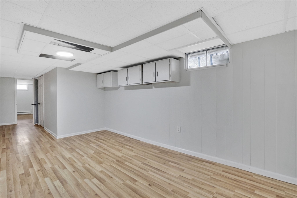 258 Rock Valley Road Holyoke, MA 01040 - Photo 37 of 42