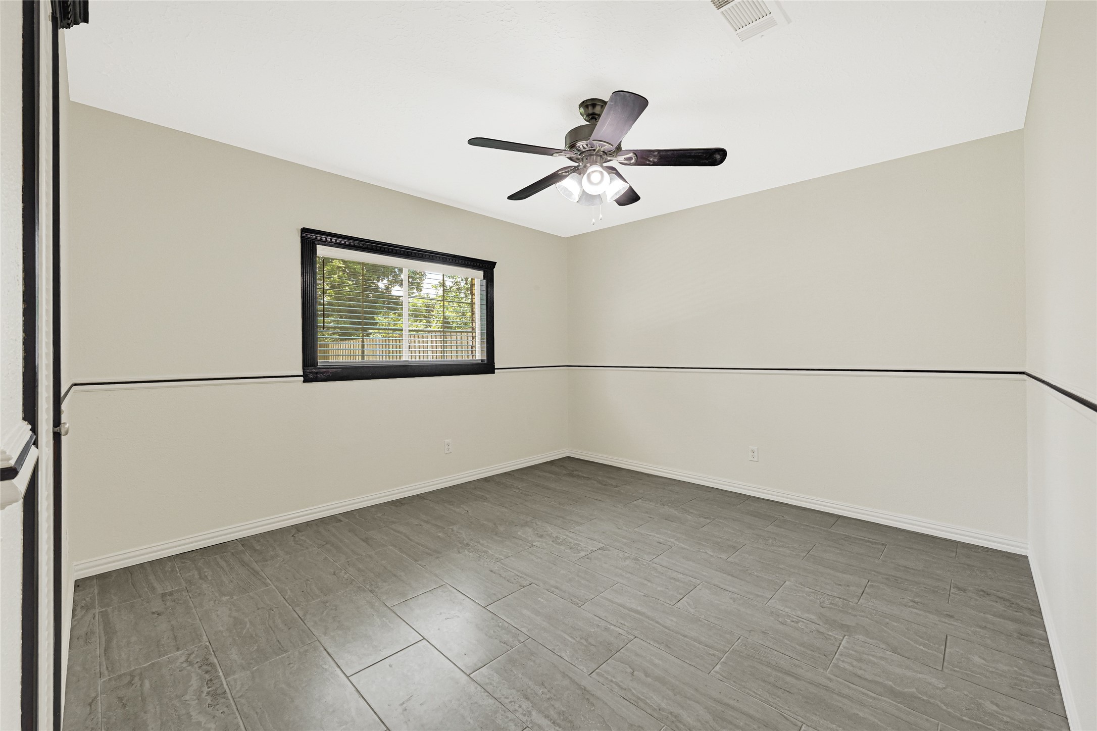 4806 Hickorygate Drive Spring, TX 77373 - Photo 15 of 21 Hallway bedroom
