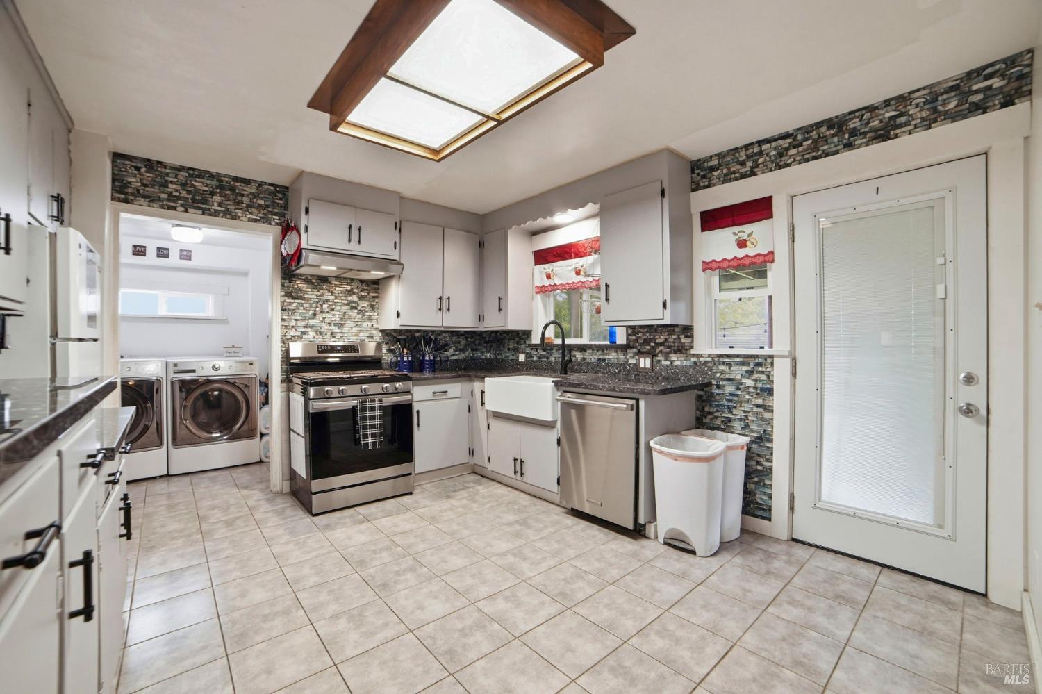 464 Benjamins Road Santa Rosa, CA 95409 - Photo 11 of 40