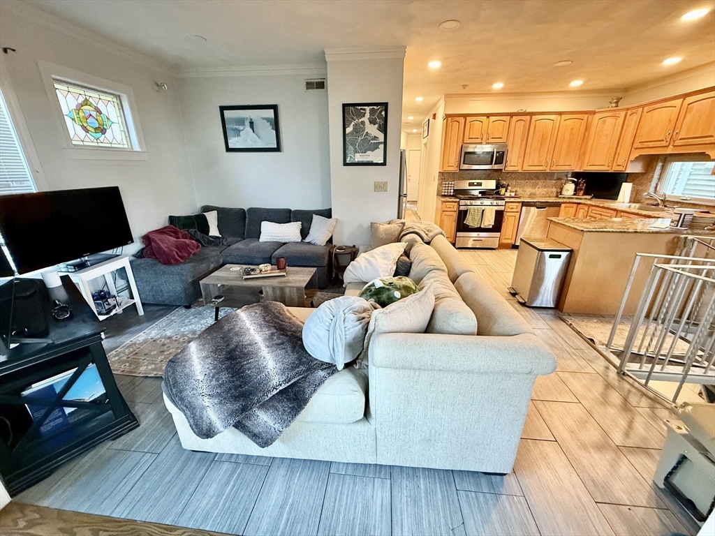 184 Boston Street, Unit 1 Boston, MA 02125 - Photo 4 of 11