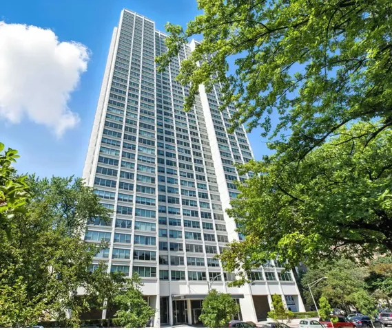 $445,000 | 1700 East 56th Street, Unit 36093610, Chicago, IL 60637