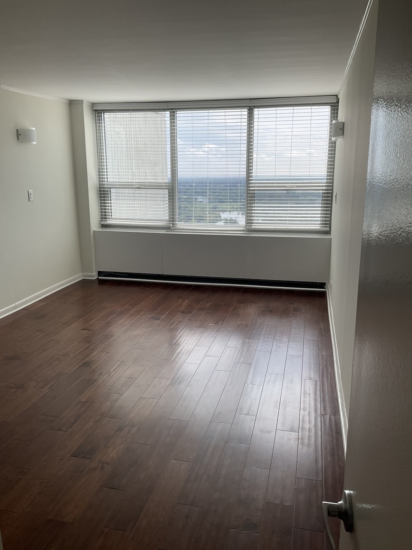 1700 East 56th Street, Unit 36093610 Chicago, IL 60637 - Photo 16 of 25