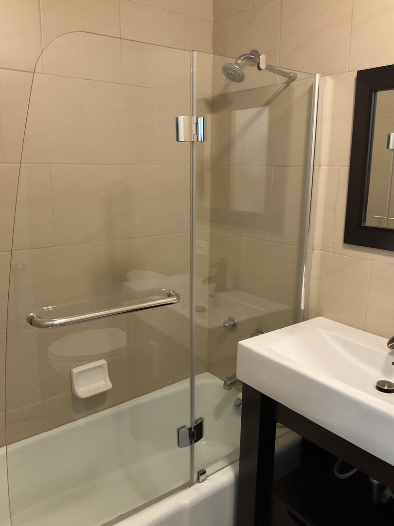 1700 East 56th Street, Unit 36093610 Chicago, IL 60637 - Photo 19 of 25