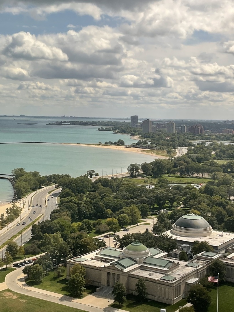 1700 East 56th Street, Unit 36093610 Chicago, IL 60637 - Photo 21 of 25