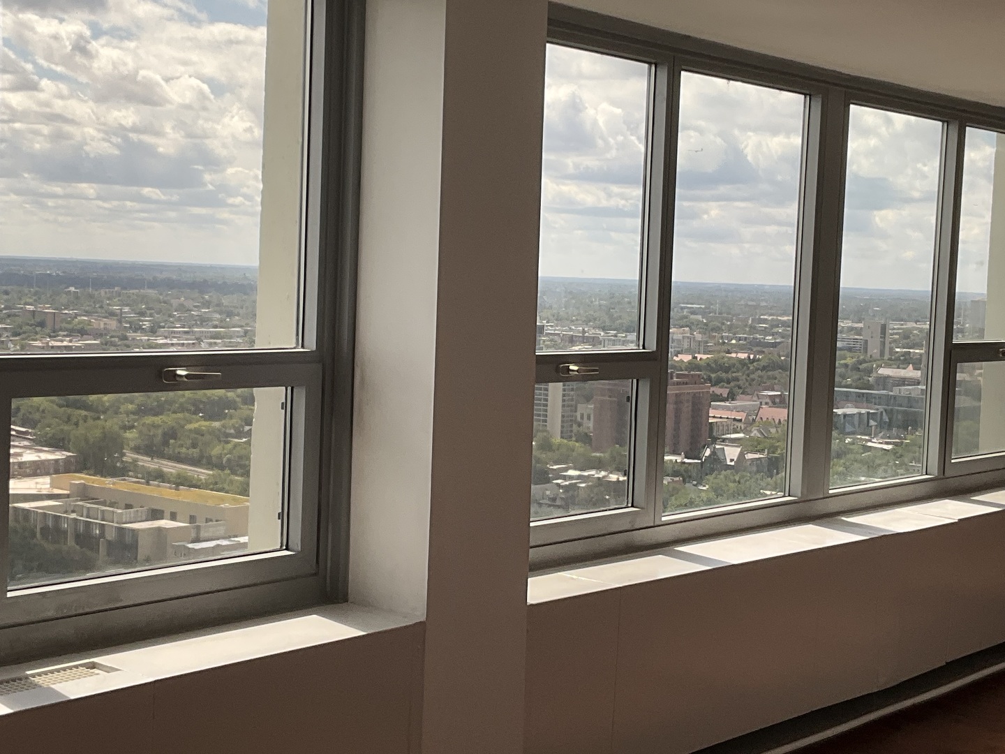 1700 East 56th Street, Unit 36093610 Chicago, IL 60637 - Photo 6 of 25