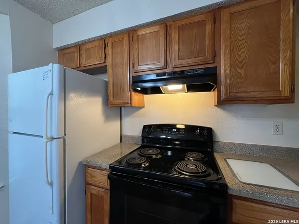 $750 | 6306 Queens Castle, Unit 4, San Antonio, TX 78218