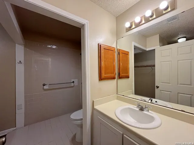 $795 | 6306 Queens Castle, Unit 4, San Antonio, TX 78218