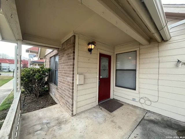 $795 | 6306 Queens Castle, Unit 4, San Antonio, TX 78218