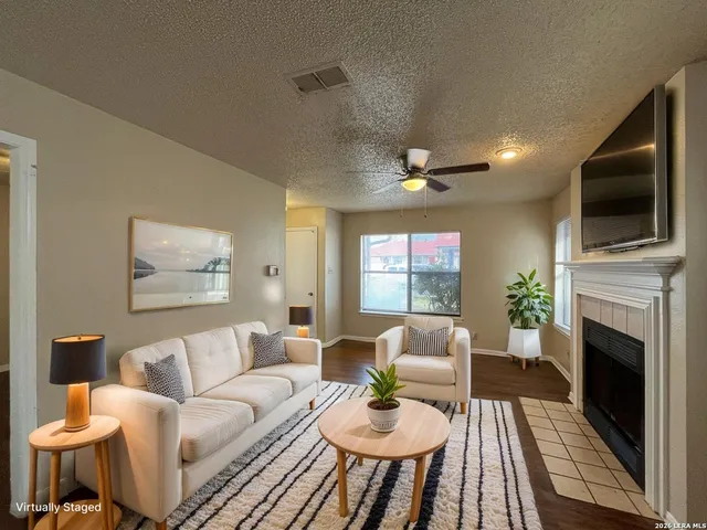 $795 | 6306 Queens Castle, Unit 4, San Antonio, TX 78218