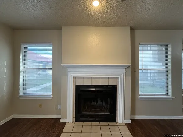 $750 | 6306 Queens Castle, Unit 4, San Antonio, TX 78218