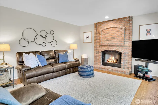 $1,250,000 | 5210 126th Street Southwest, Mukilteo, WA 98275