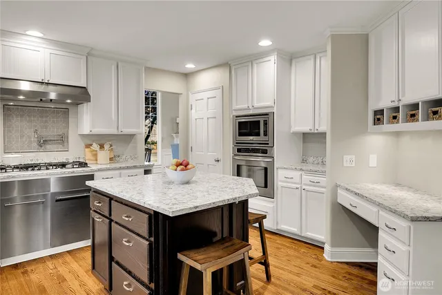 $1,250,000 | 5210 126th Street Southwest, Mukilteo, WA 98275