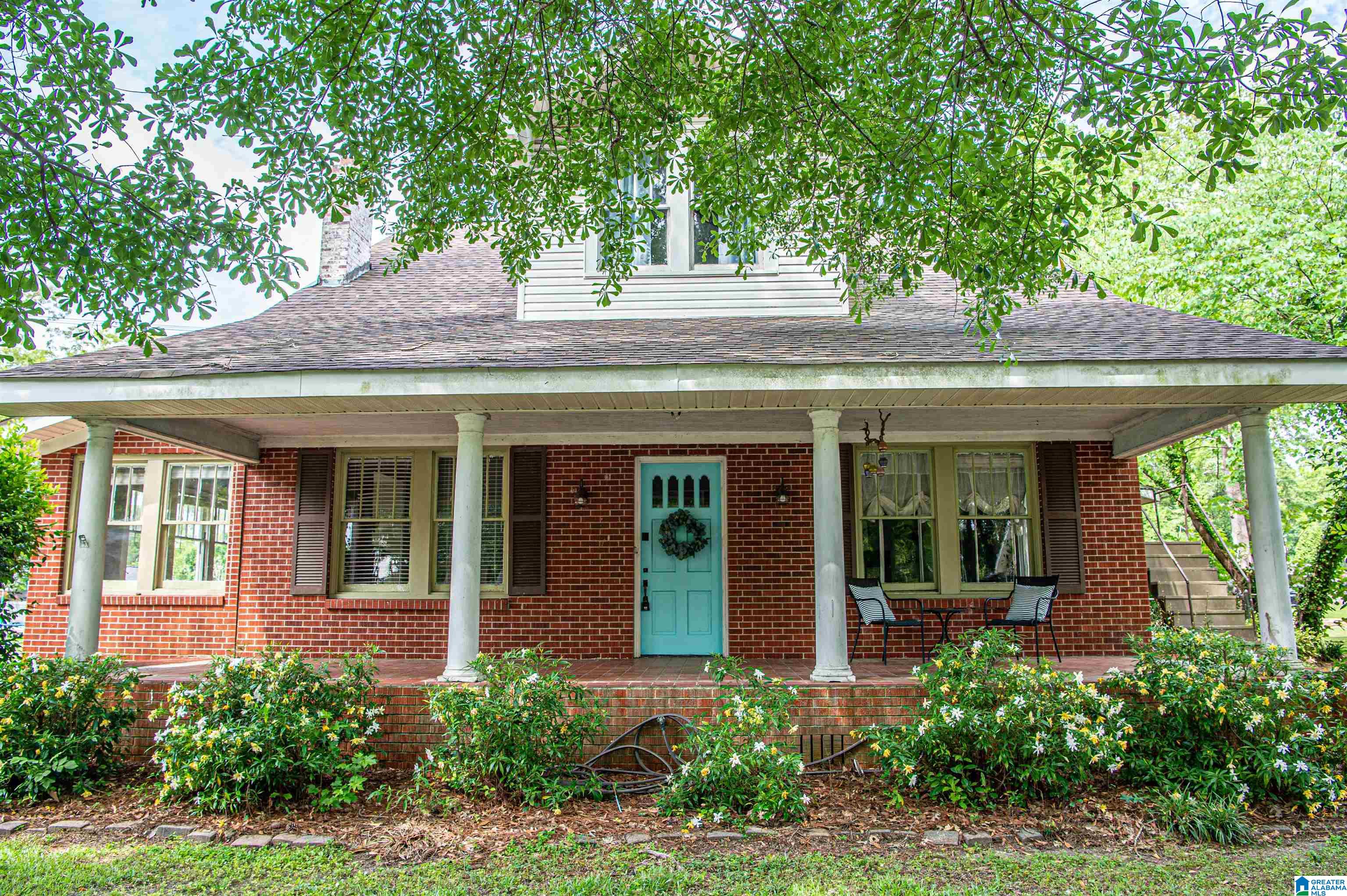 501 8th Street North Clanton, AL 35045 - Photo 1 of 48