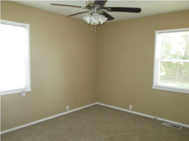 4407 Stratford Road Evansville, IN 47710 - Photo 4 of 8 Gallery Image 4