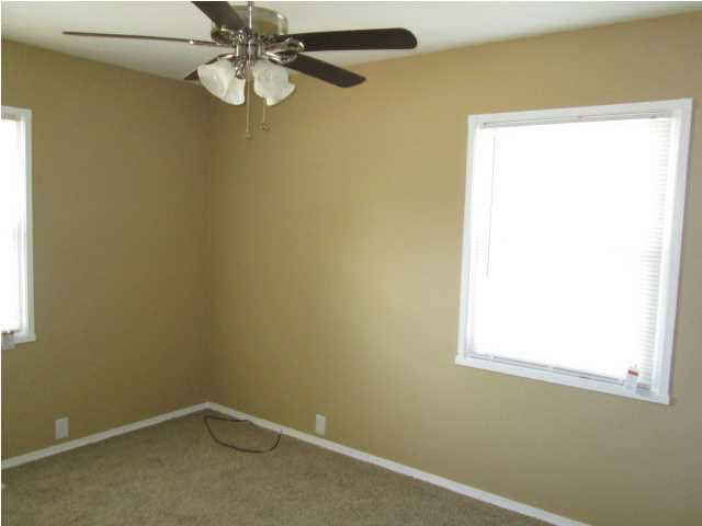 4407 Stratford Road Evansville, IN 47710 - Photo 6 of 8 Gallery Image 6