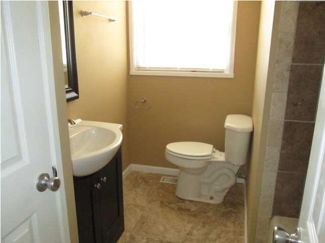 4407 Stratford Road Evansville, IN 47710 - Photo 7 of 8 Gallery Image 7