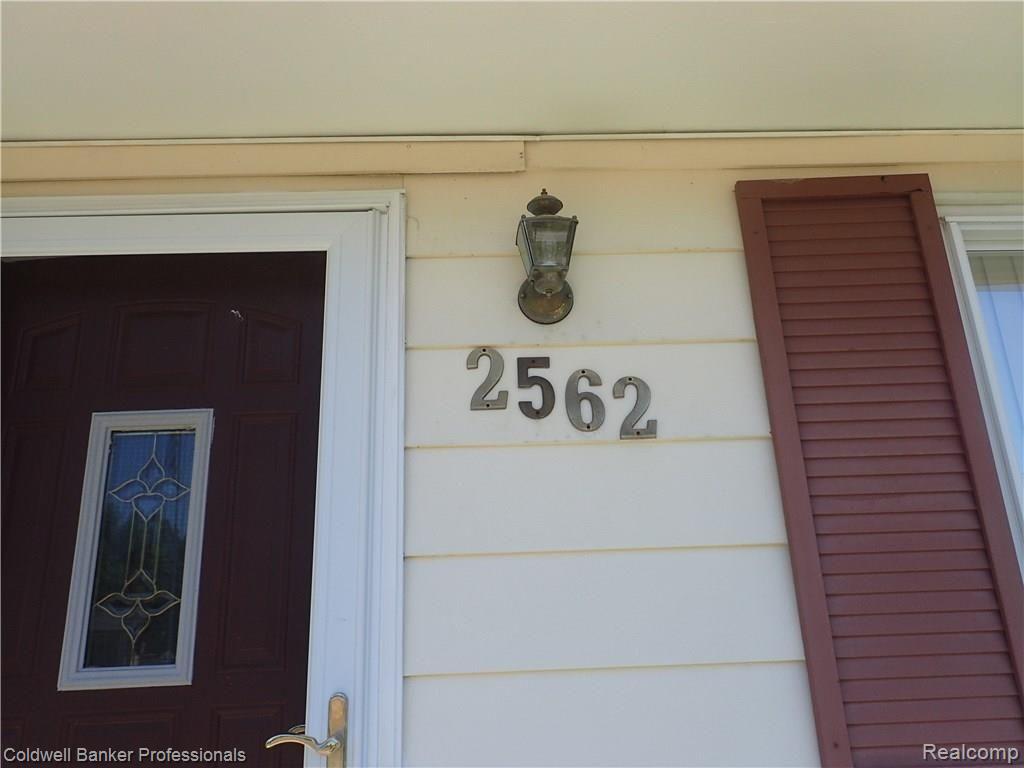 2562 Fish Lake Road Lapeer, MI 48446 - Photo 3 of 30