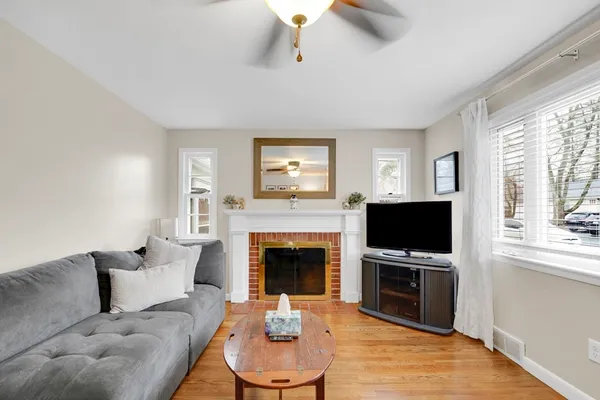 $285,000 | 38 Northway Drive, Springfield, MA 01119
