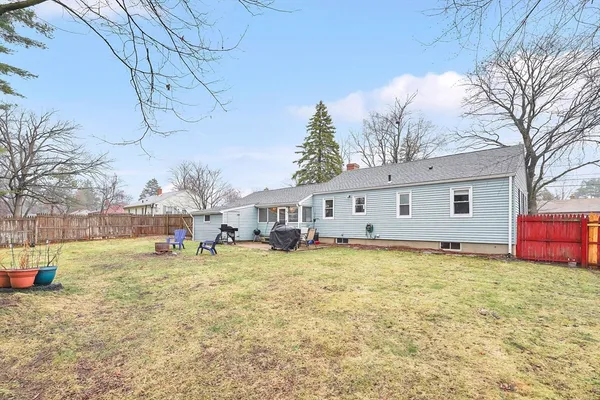 $285,000 | 38 Northway Drive, Springfield, MA 01119