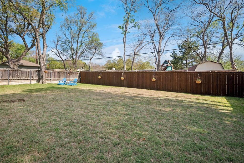 846 Peavy Road Dallas, TX 75218 - Photo 15 of 21