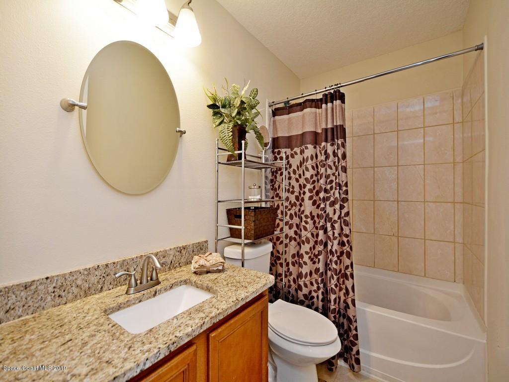 1341 Gibbs Road Southwest Palm Bay, FL 32908 - Photo 15 of 21 Main Bathroom