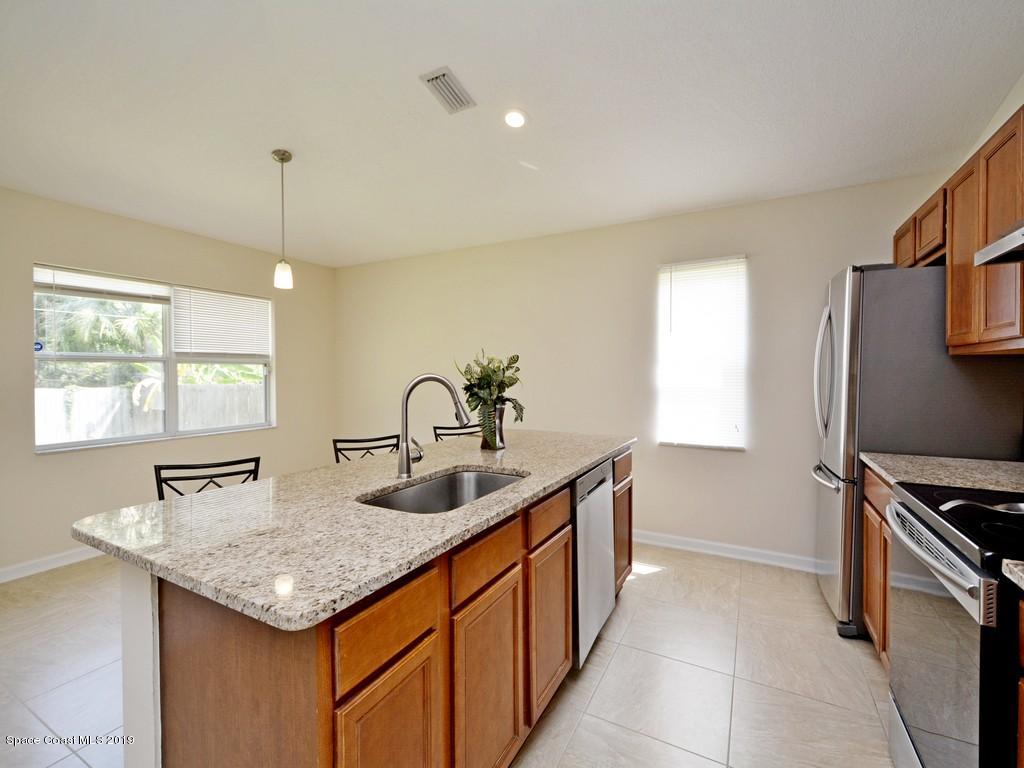 1341 Gibbs Road Southwest Palm Bay, FL 32908 - Photo 6 of 21 Huge Island