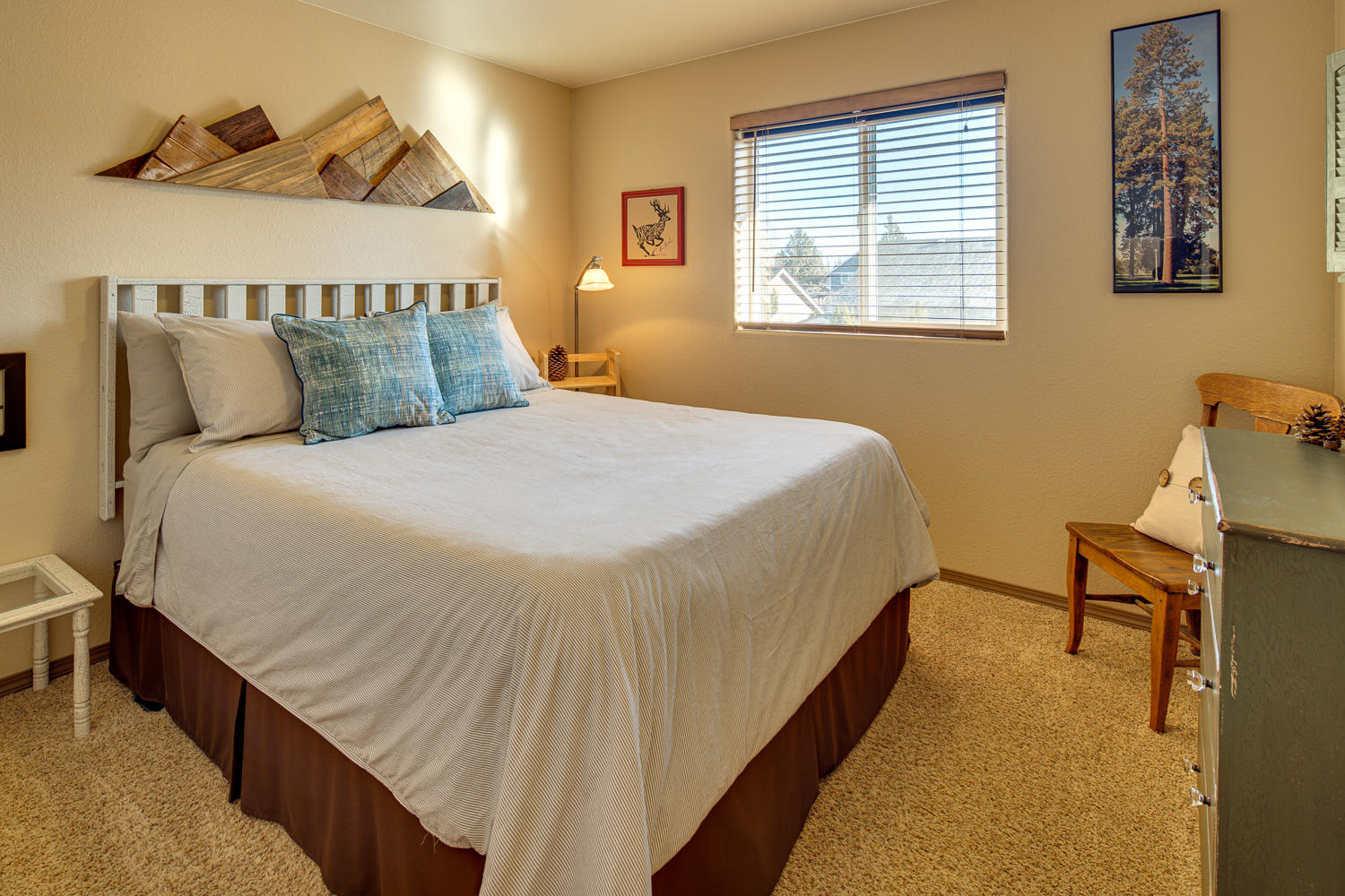 748 Northeast Mason Road Bend, OR 97701 - Photo 31 of 40 748-127