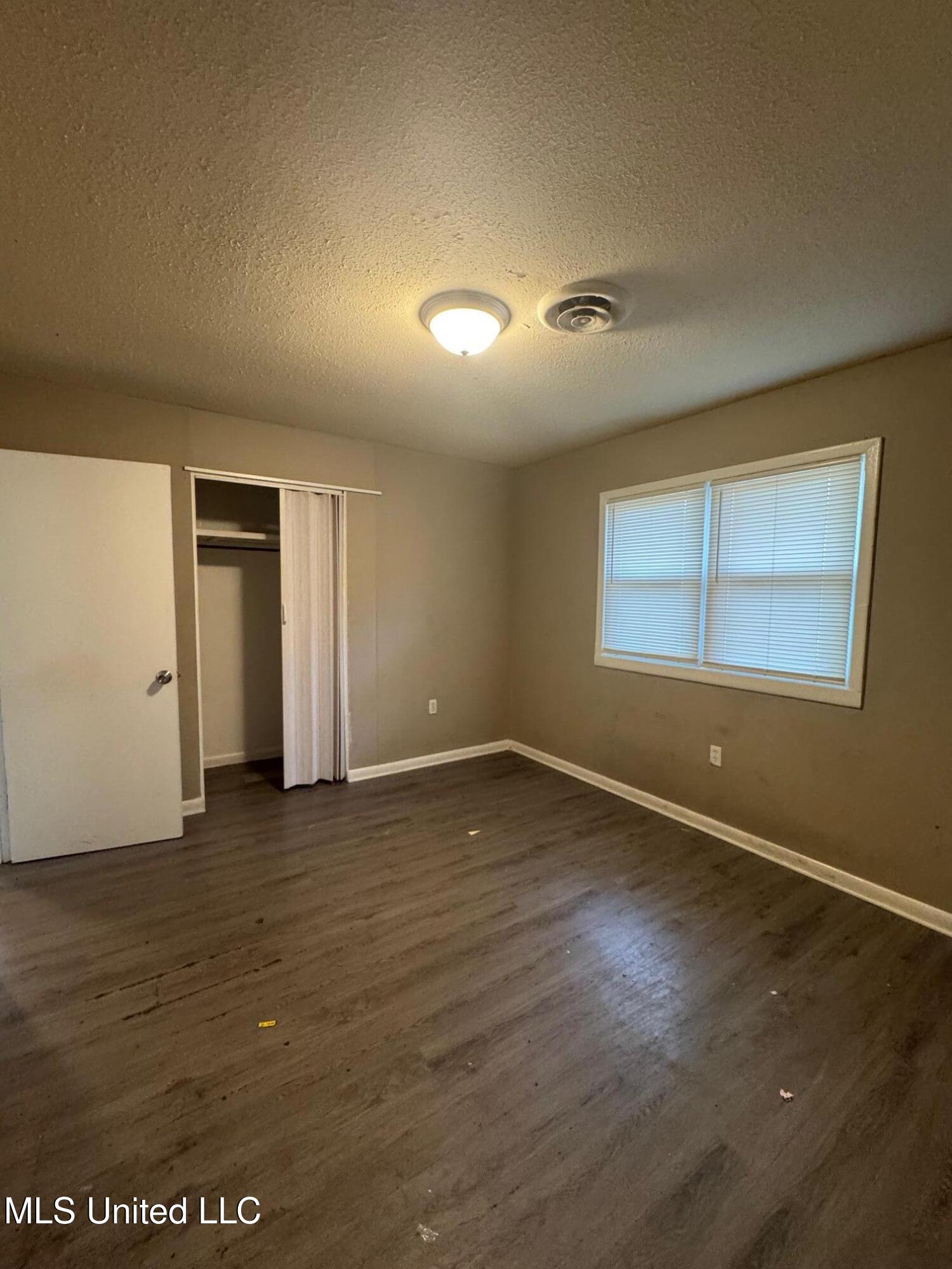 367 Queen Julianna Lane Jackson, MS 39209 - Photo 11 of 20 IMG_5937