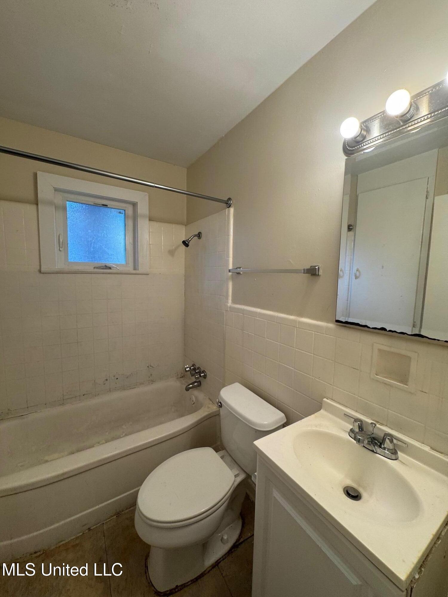 367 Queen Julianna Lane Jackson, MS 39209 - Photo 12 of 20 IMG_5938