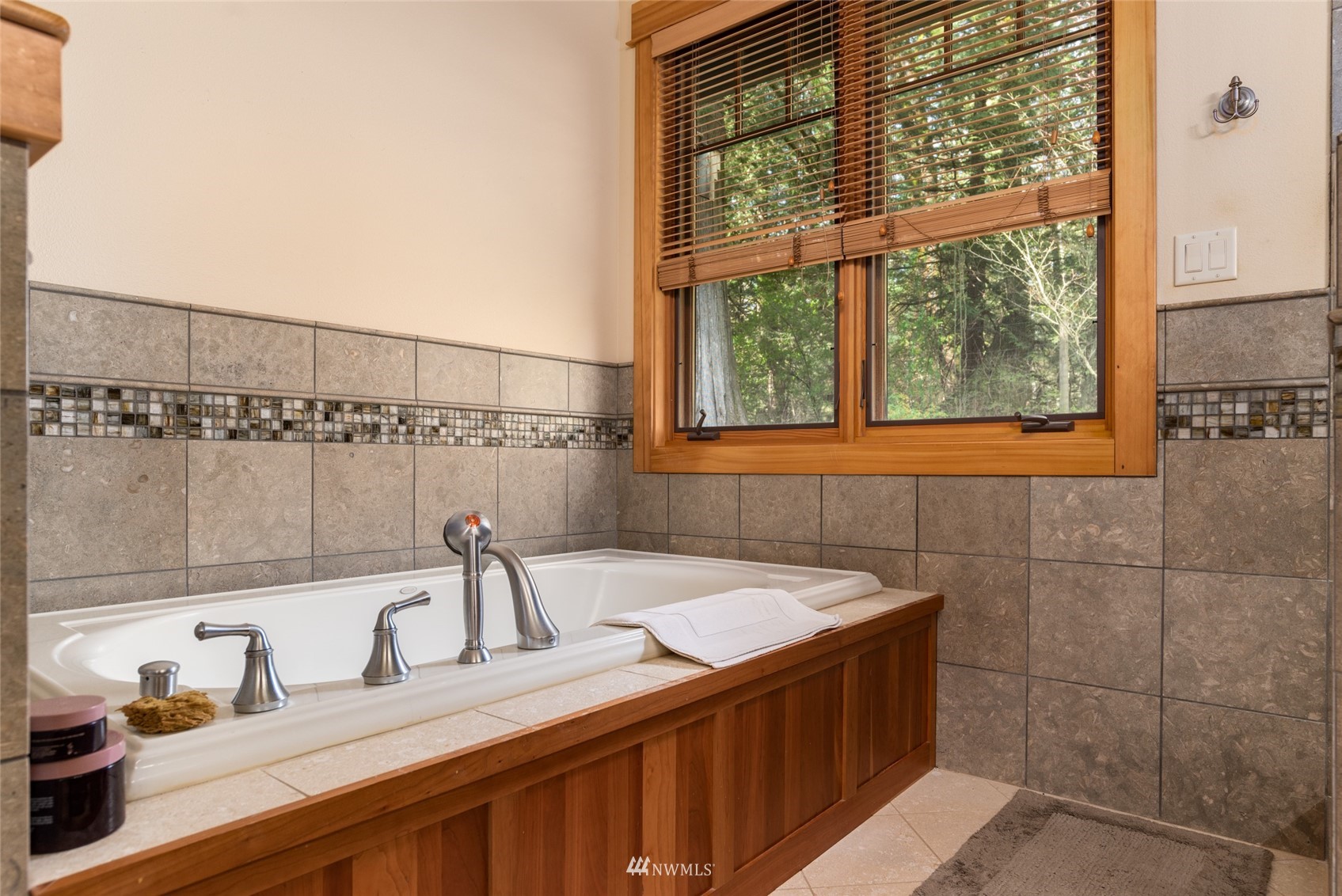 2133 Academy Road Bellingham, WA 98226 - Photo 24 of 40 a bathroom with a sink and a window