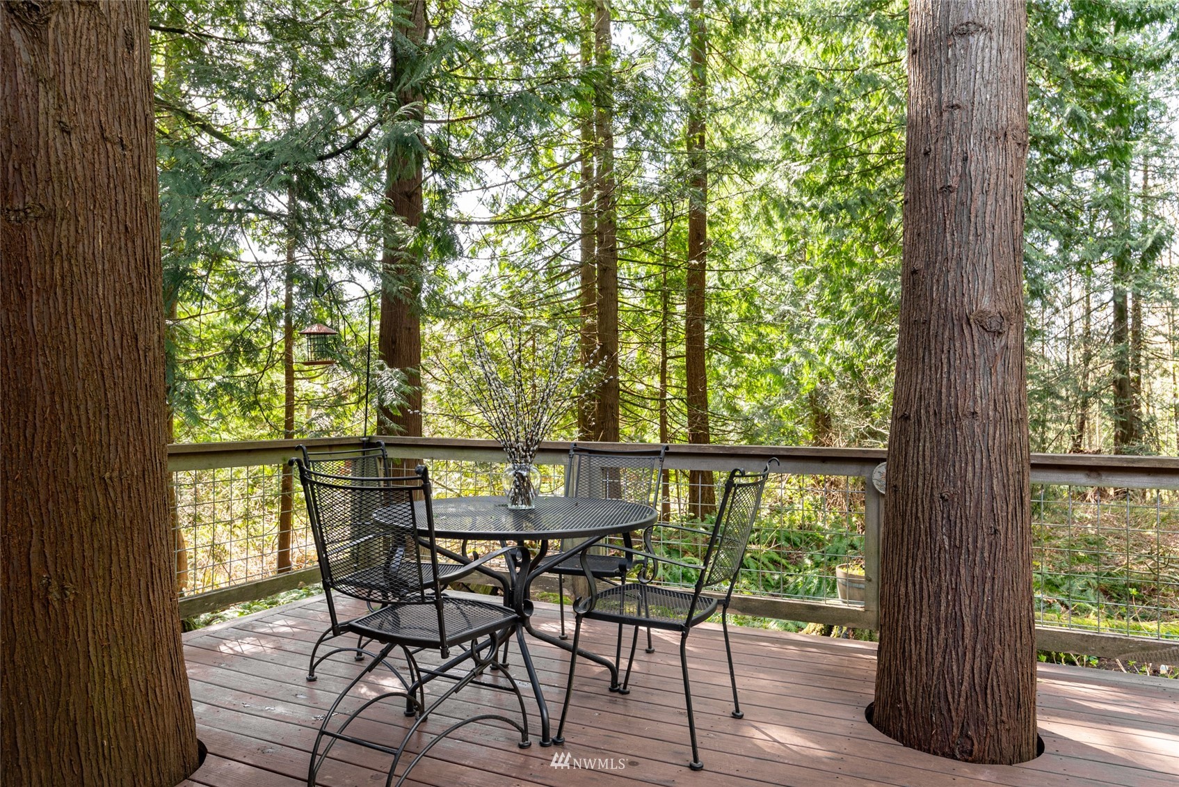 2133 Academy Road Bellingham, WA 98226 - Photo 35 of 40 a view of a outdoor seating area