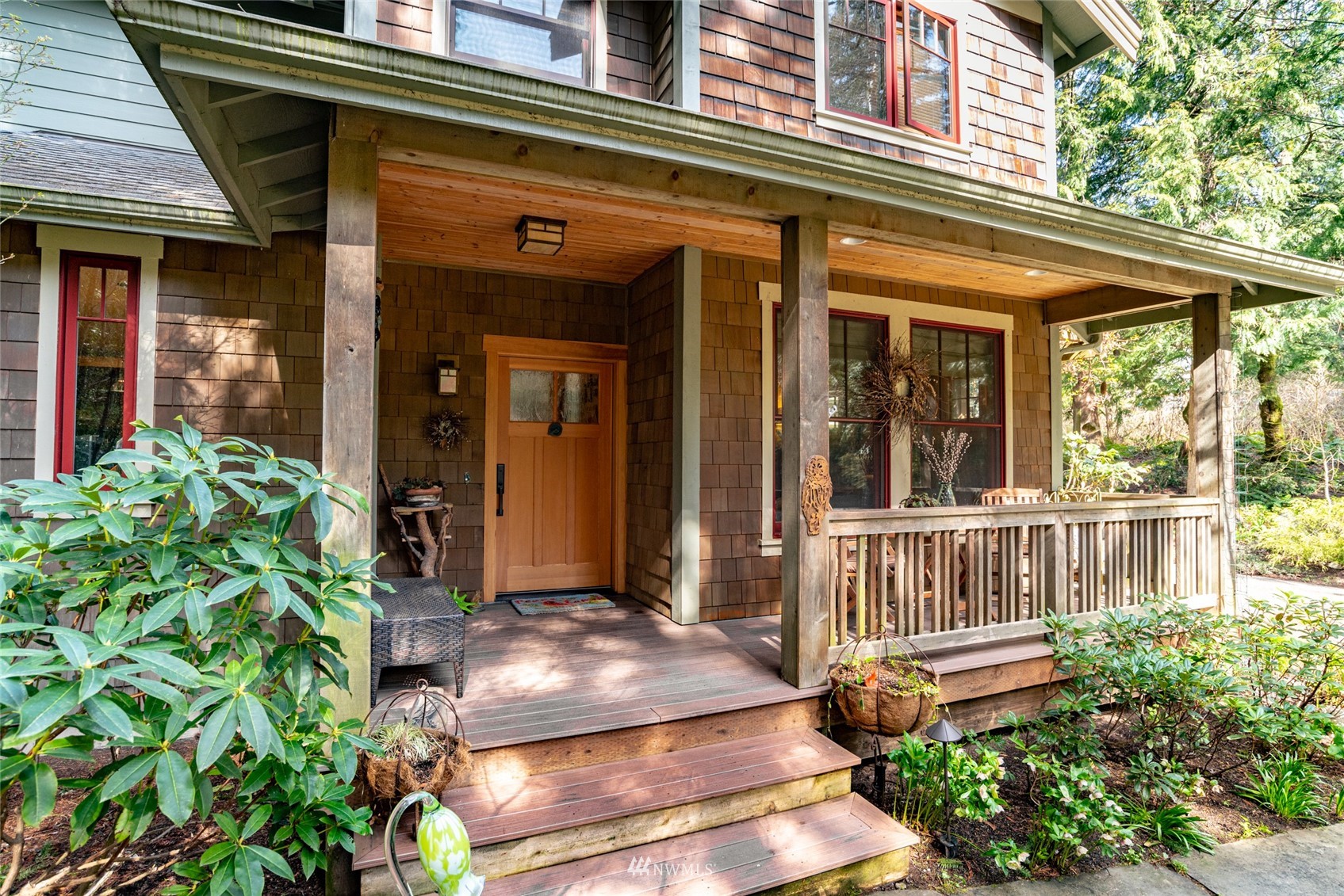 2133 Academy Road Bellingham, WA 98226 - Photo 36 of 40 a view of a house with a small garden